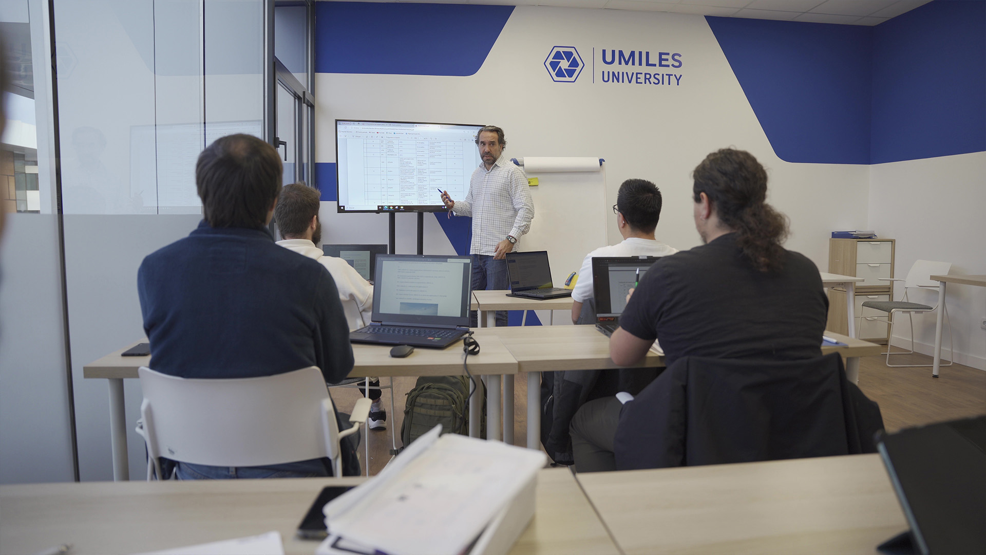 umiles university escuela