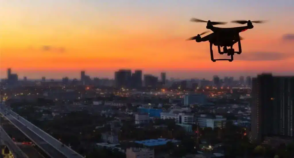 volar drones en ciudad