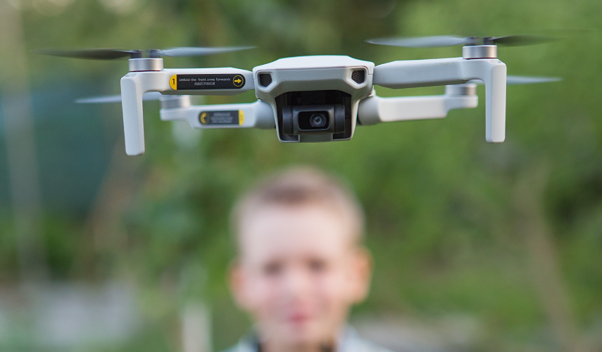 normativa de vuelo de drones ligeros de 250 gramos