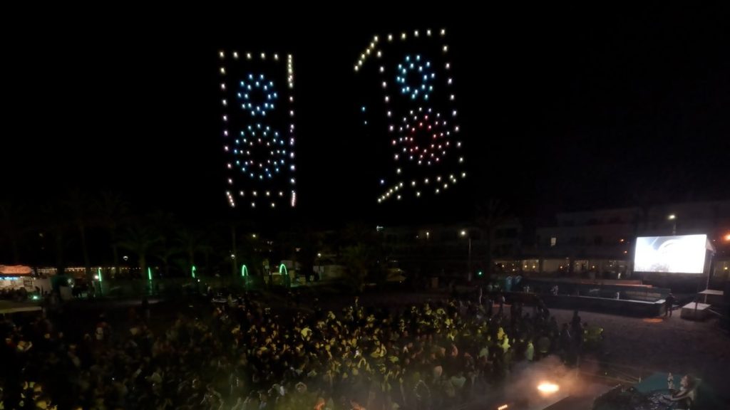 Show de drones para festivales urbanos